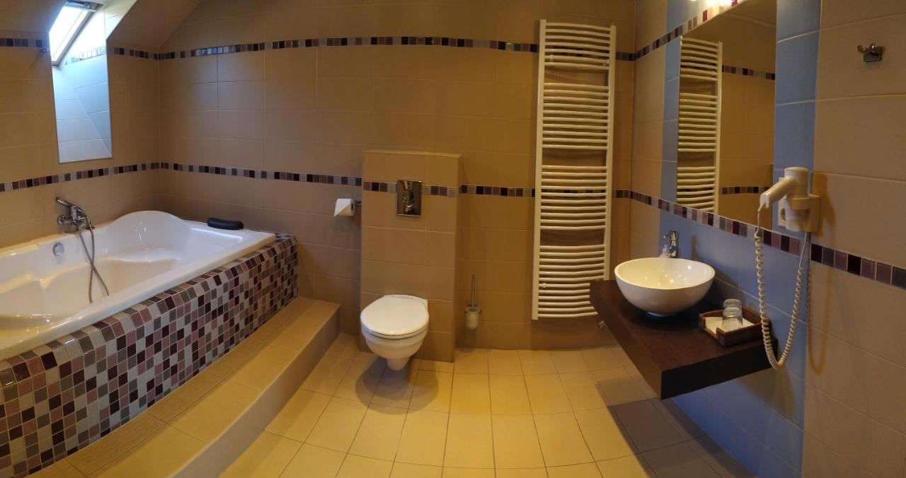 Zala Aranya Panzió Hotel Zalakaros Exterior foto